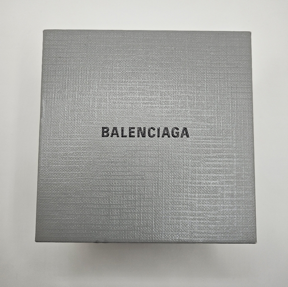 Balenciaga US 9 60 Gold Red Oval Chevaliere Ring Crest Seal Signet Coat Of Arms - Picture 13 of 13